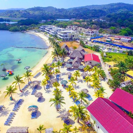 Las Palmas Beach Hotel Dixon Cove Exterior foto